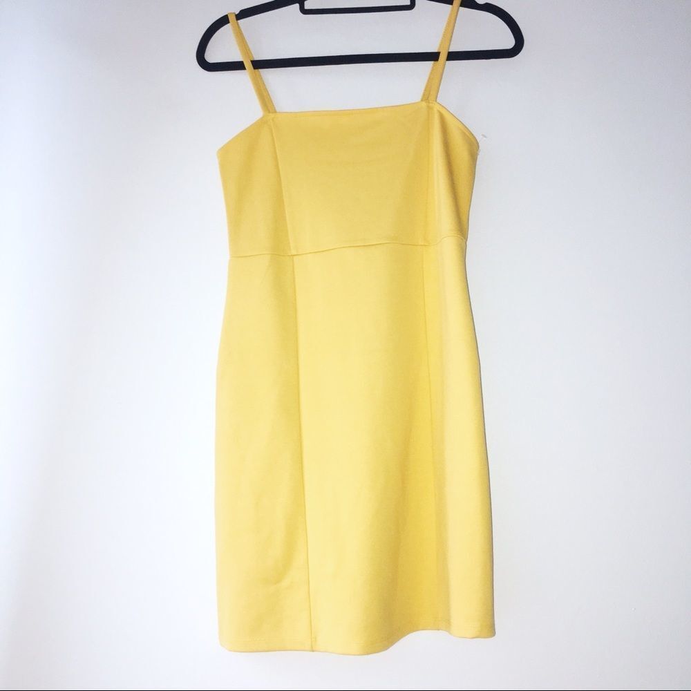 — Ardene — NWT Yellow mini dress Size Small